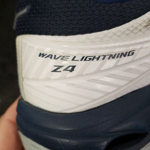 Wave lighting sneakers  - Picture 5 of 5